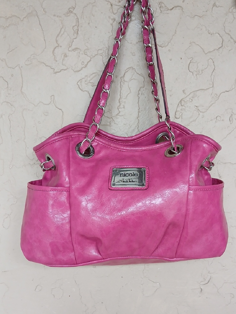 Nicole Bright Pink Chain-Handle Shoulder Bag